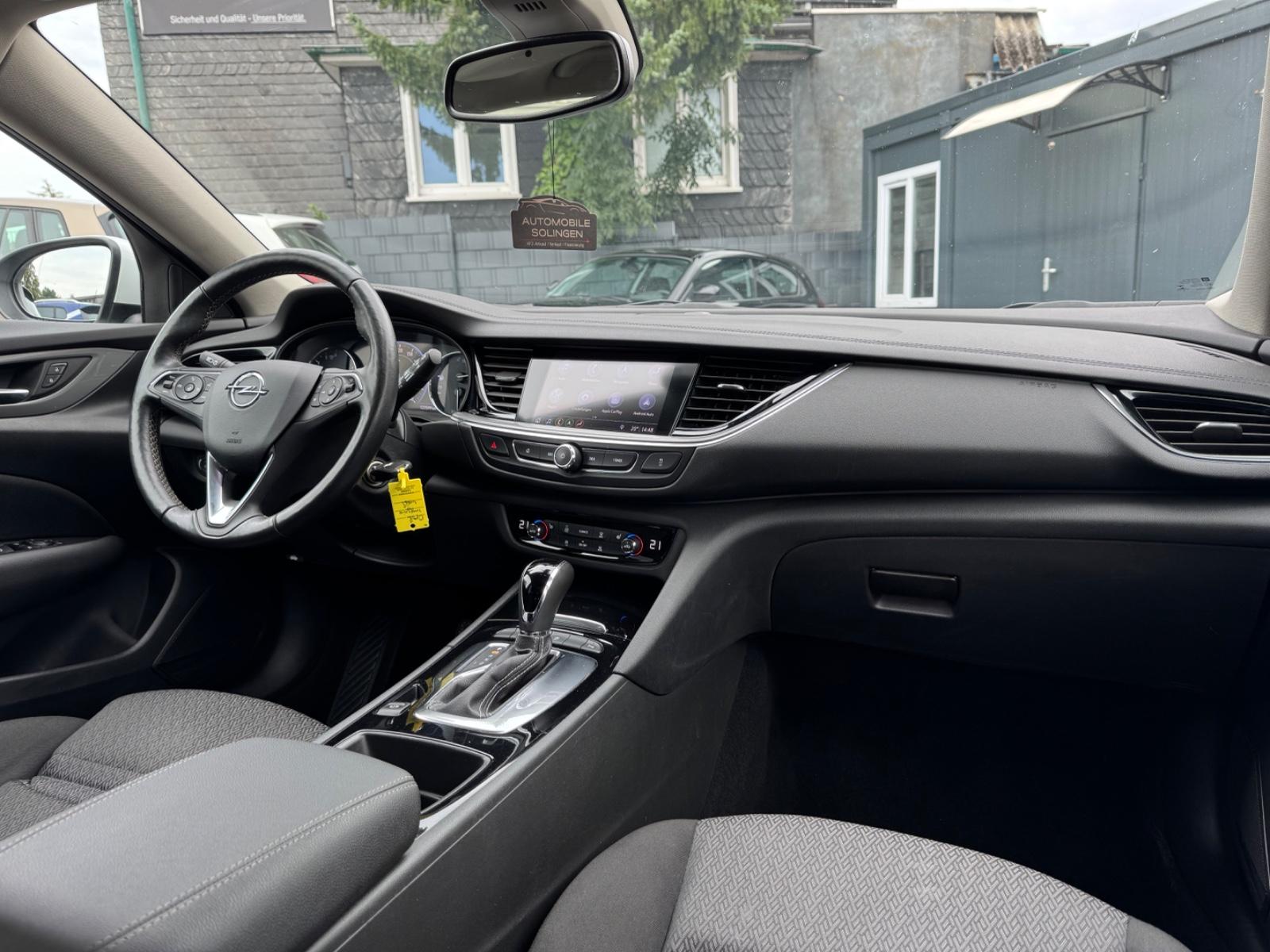 Opel Insignia B ST Business Edition AUT+SHZ+BT+RK+AHK