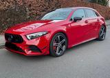 Mercedes-Benz A 220 4MATIC DCT -AMG Paket MB 100 Garantie 