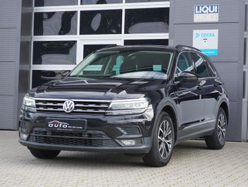 Volkswagen Tiguan - 1