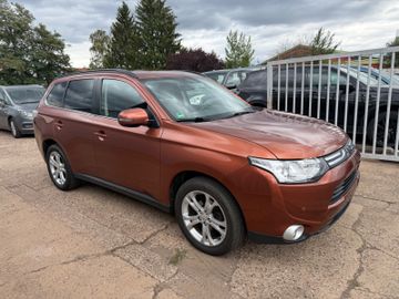 Mitsubishi Outlander - 12