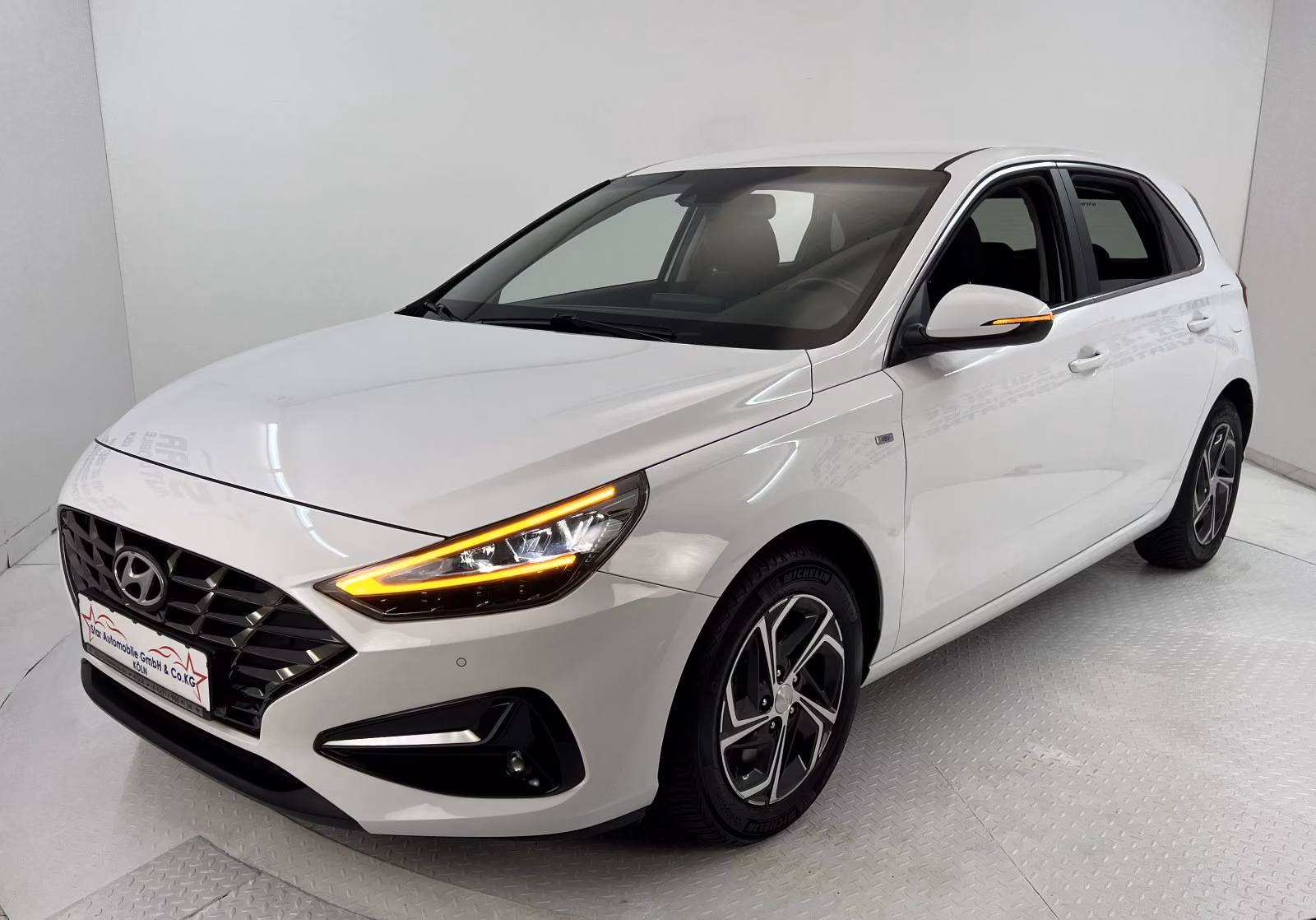 Hyundai i30 1.6 CRDi 100kW Hybrid Prime DCT Fastback