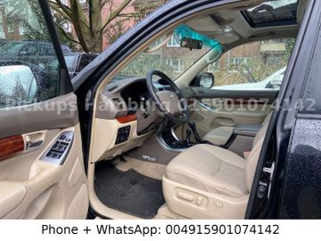 Toyota Land Cruiser - 7