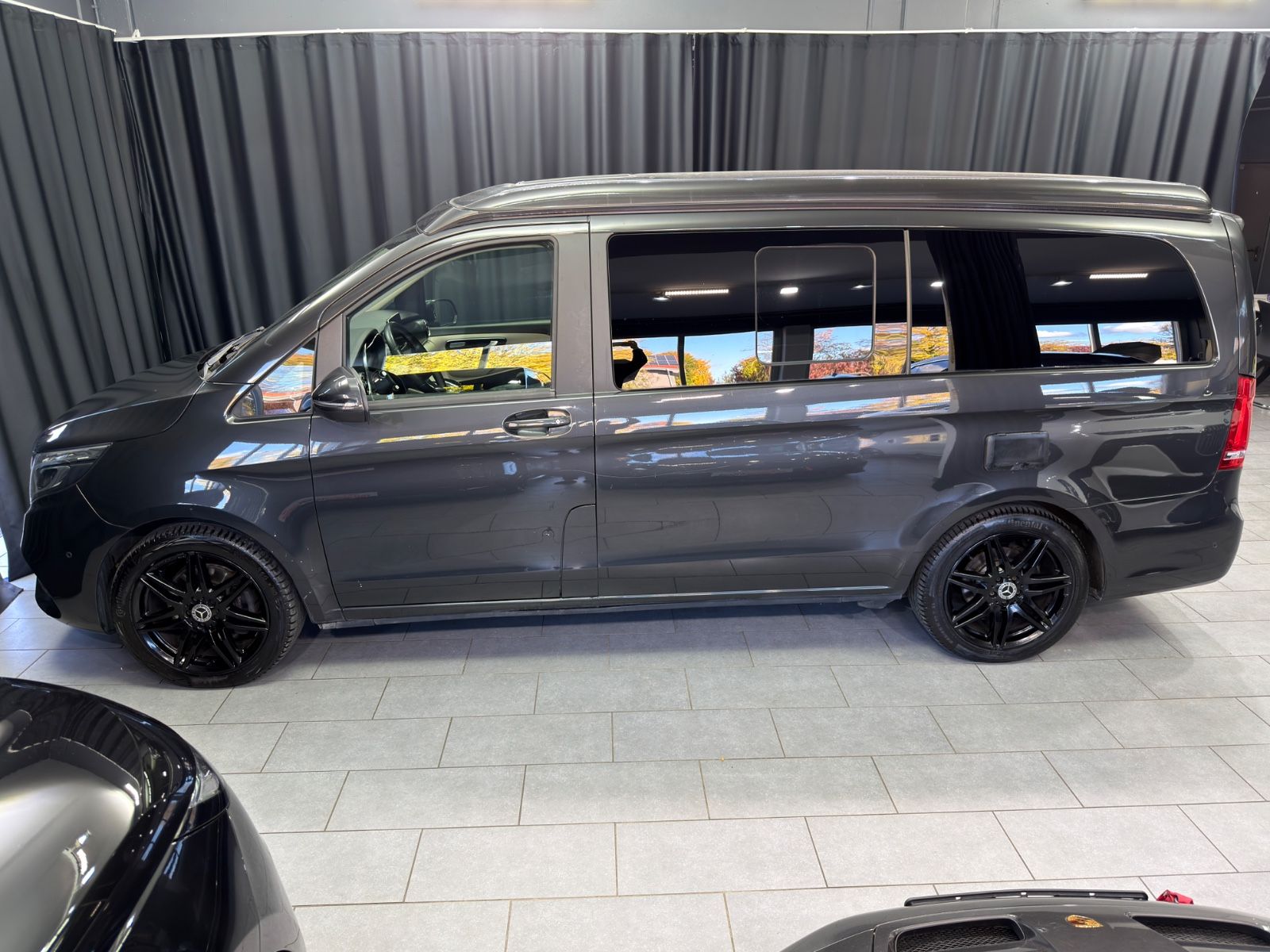 Fahrzeugabbildung Mercedes-Benz V300d 4MATIC Marco Polo|LANG|AMG|LEDER|KÜCHE|