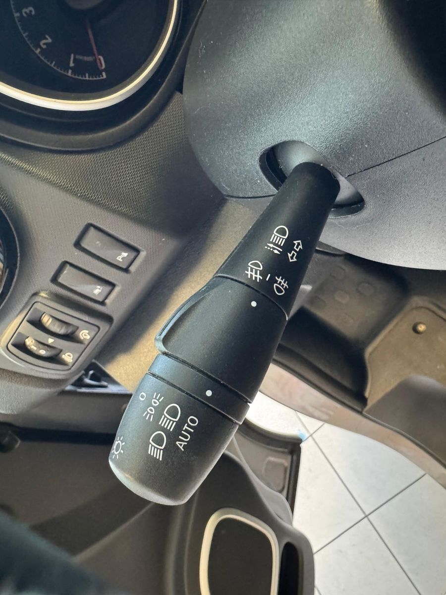 Fahrzeugabbildung Opel Vivaro Combi L1H1  2,7t/ ATM mit Belegen 72700Km