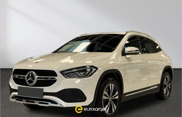 Mercedes-Benz MERCEDES-BENZ GLA 200 Automatic Sport Plus