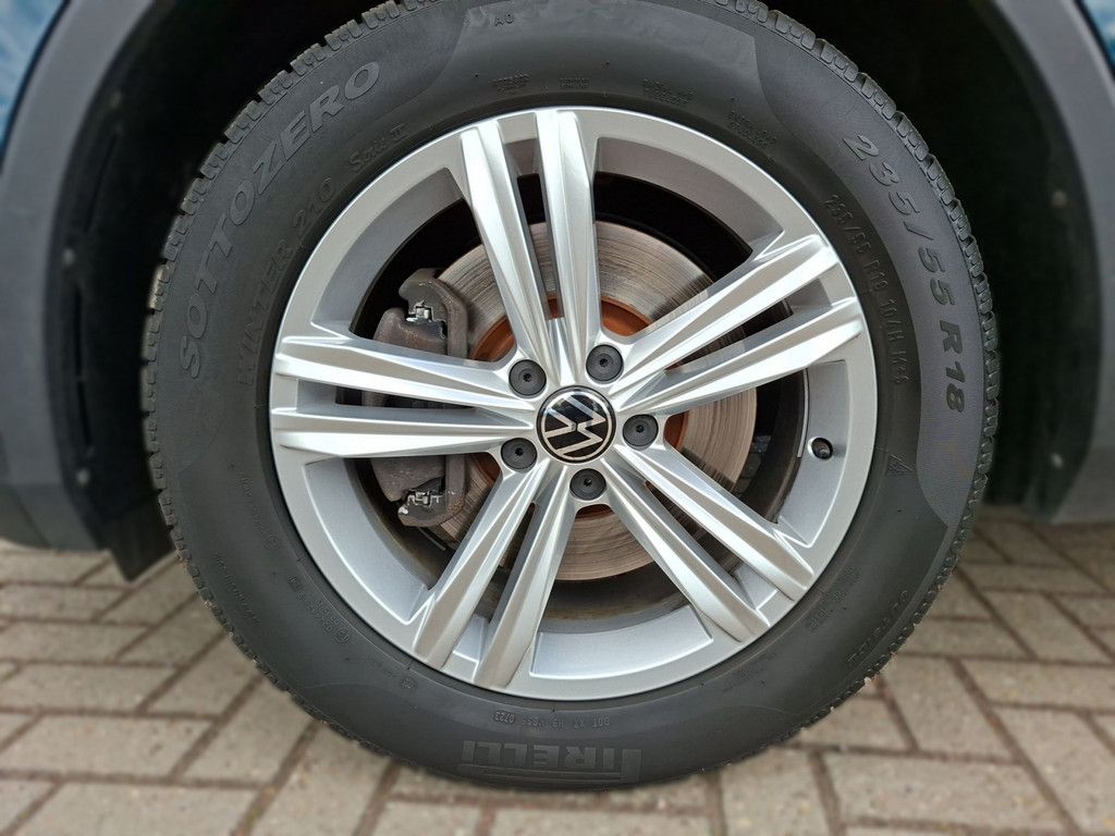 Tiguan 2.0 TSI Elegance 4Motion *DSG*STANDH*AHK*