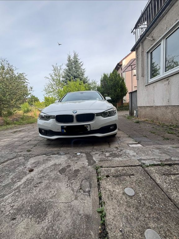 Image of BMW 320