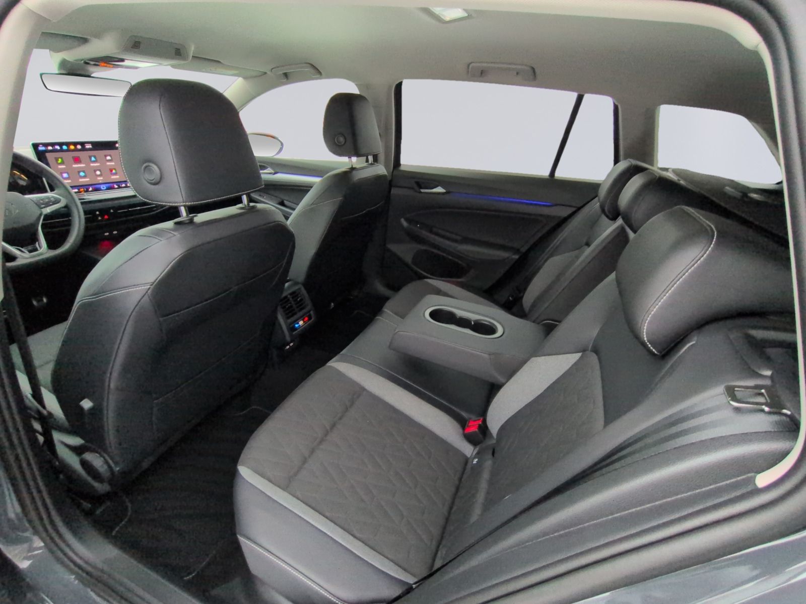 Golf VIII Variant 1.5 eTSI DSG Goal