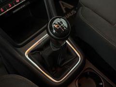 VW Sharan Life BMT/ 4x4 / 2.HD / 7-SITZE / AHK VW Sharan Life BMT/ 4x4 / 2.HD / 7-SITZE / AHK