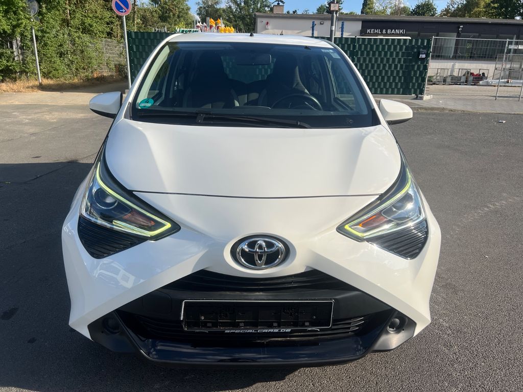 Image of Toyota Aygo (X)