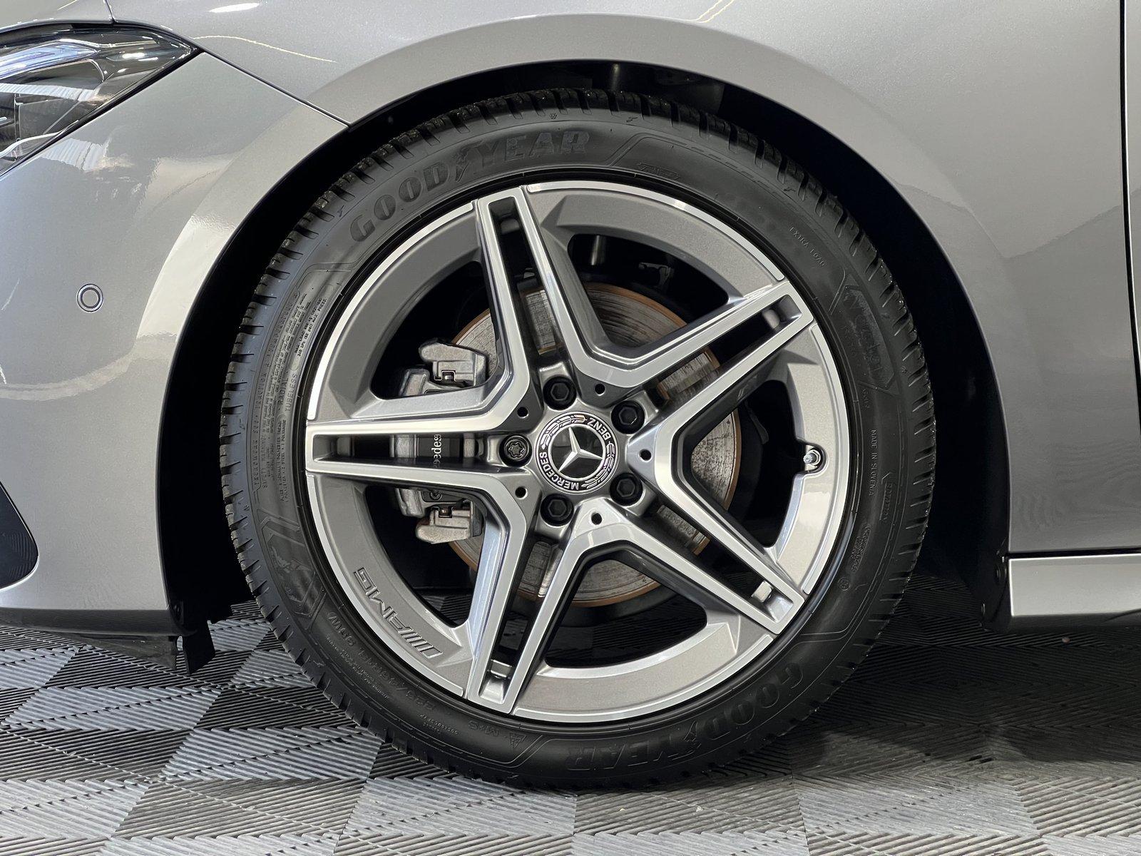 Mercedes-Benz CLA 180 SB AMG Premium Panorama+Fahrassistenz !!