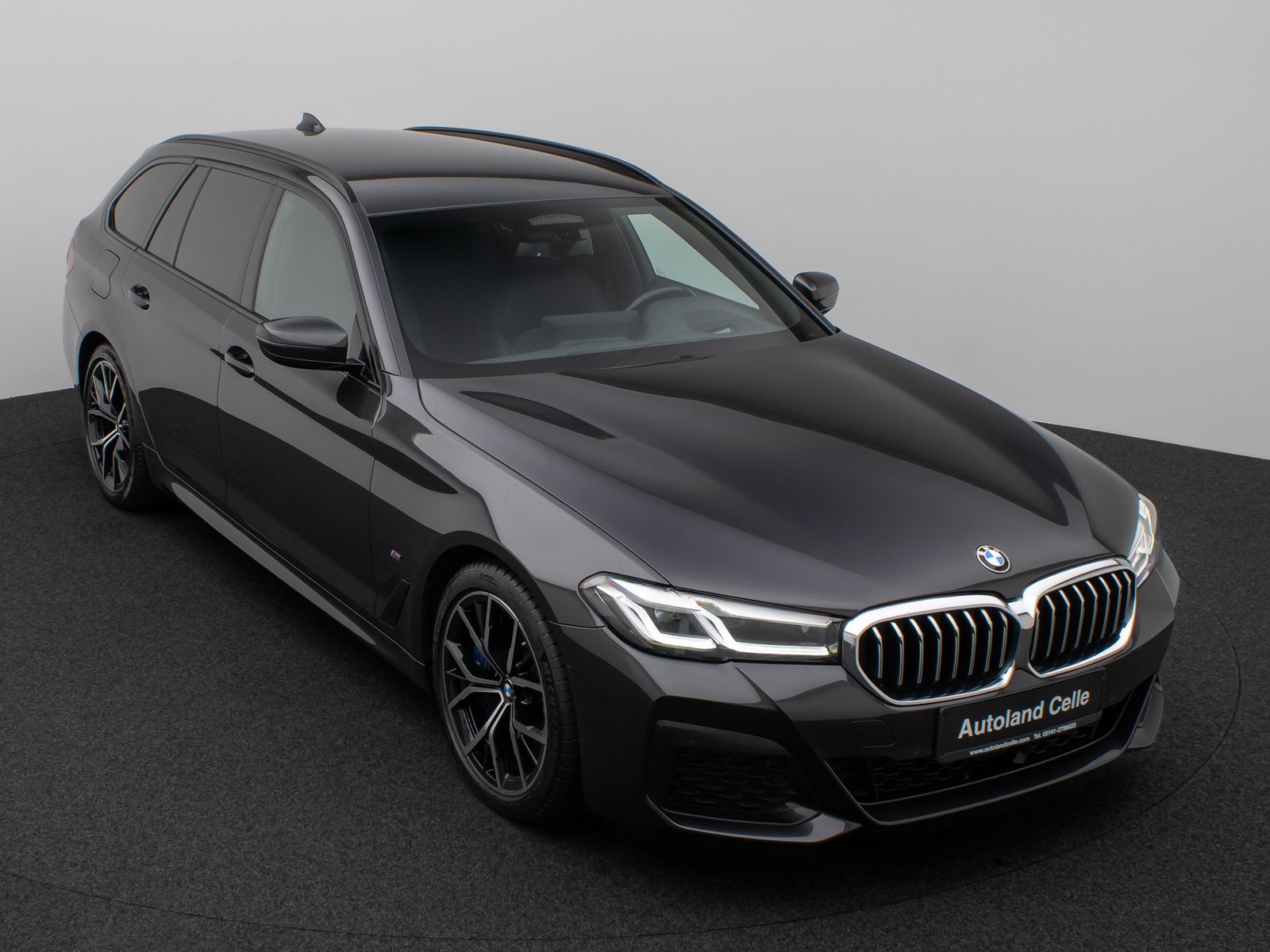 Fahrzeugabbildung BMW 540d xD M Sport Kamera HUD DAB H/K 4xKlima AHK