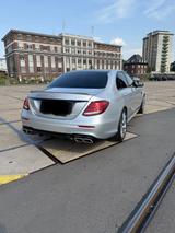 Mercedes-Benz E 63 AMG Mercedes-AMG E 63 4MATIC+ Autom. Me... - silberne Mercedes-Benz E 63 AMG