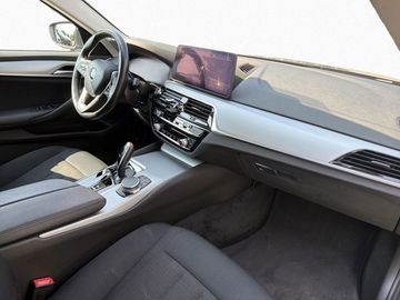 BMW 520 - 11