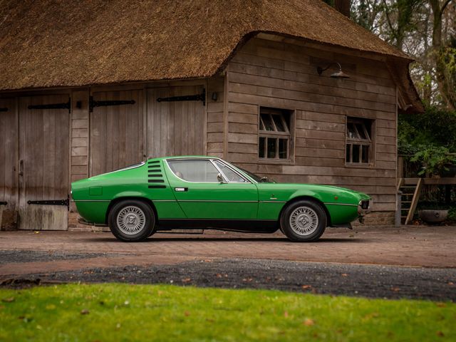 Alfa Romeo Montreal | Fully restored | Certificate Origine