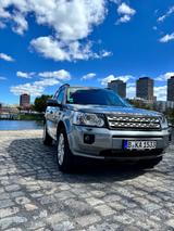 Land Rover Freelander2 SD4 HSE Luxury| Standheiz. | Camper - silberne Land Rover Freelander