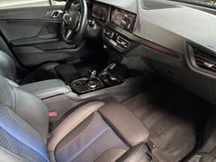 Fahrzeugabbildung BMW 218i Gran Coupé M Sport -- AHK/ Kamera/ ACC