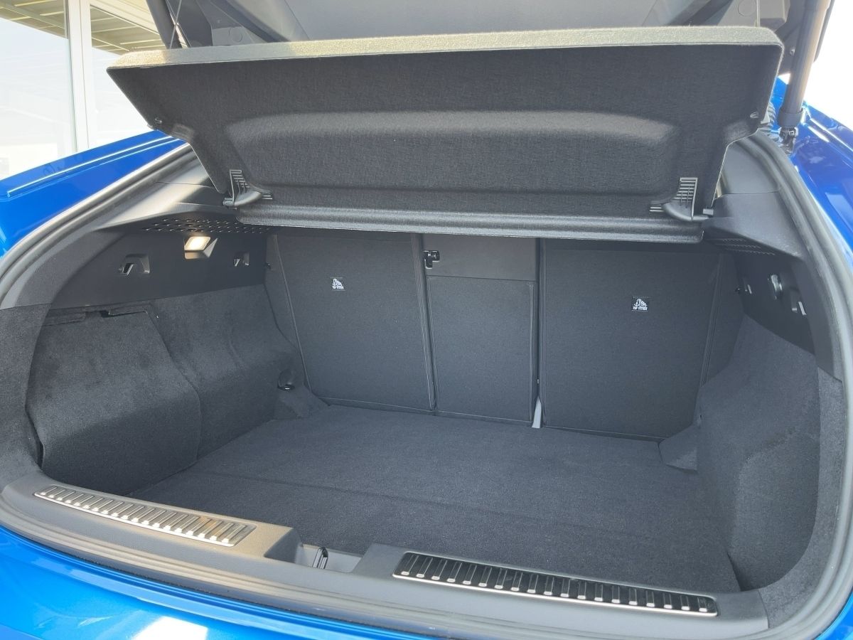 Renault Rafale - Bild 13