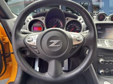 Nissan 370Z Pack Coupe °Navi°BOSE°Bi-Xenon°RFK°AAC°