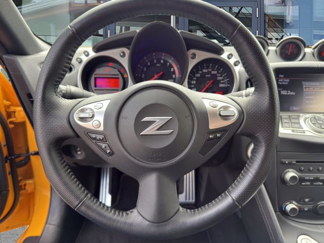 Nissan 370Z Pack Coupe °Navi°BOSE°Bi-Xenon°RFK°AAC°