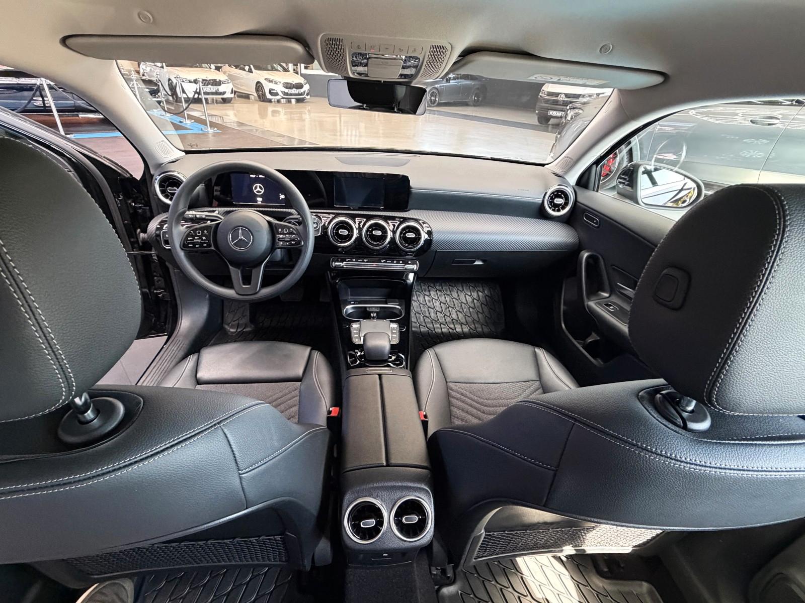 Mercedes-Benz A250e8G-DCT Style+Navi+LED+Rfkm.+MBUX-Paket
