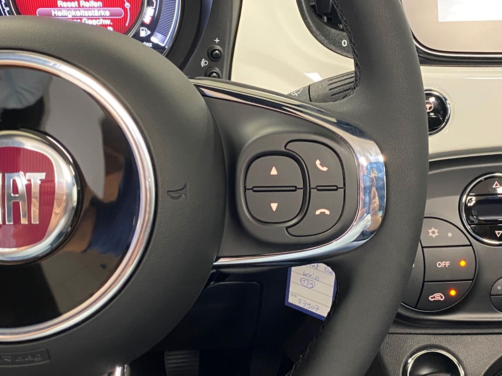 Fahrzeugabbildung Fiat 500C 1.0 GSE N3 Hybrid DOLCEVITA Cabrio+NAVI+PDC