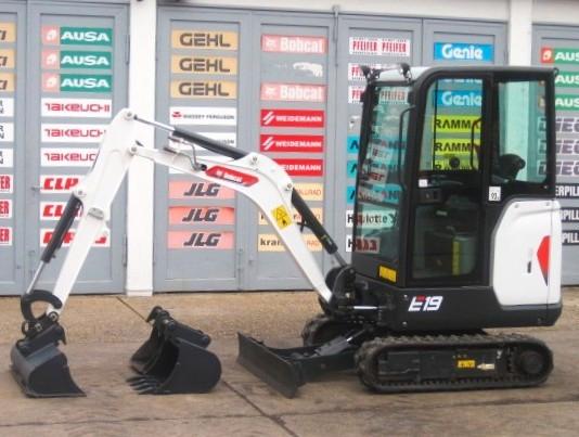 Bobcat E 19 Minibagger  *Zusatzhydraulik * 3xLöffel*