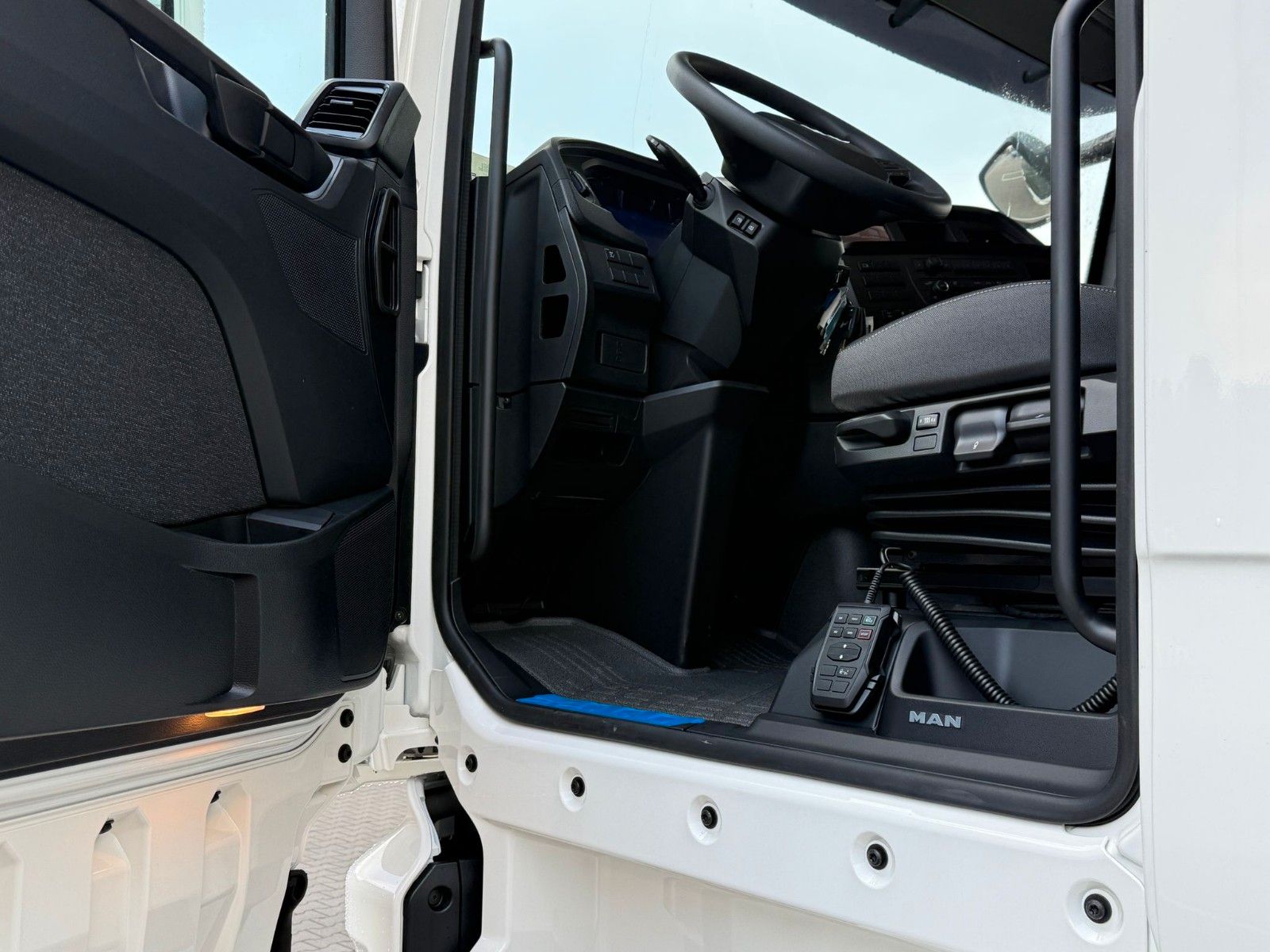 Fahrzeugabbildung MAN TGX 18.520 BL SA Retarder & Nebenantrieb D30