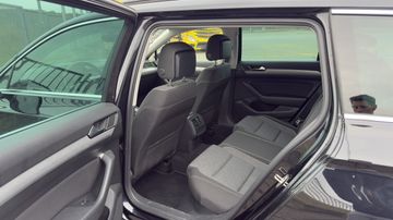 Volkswagen Passat - 10
