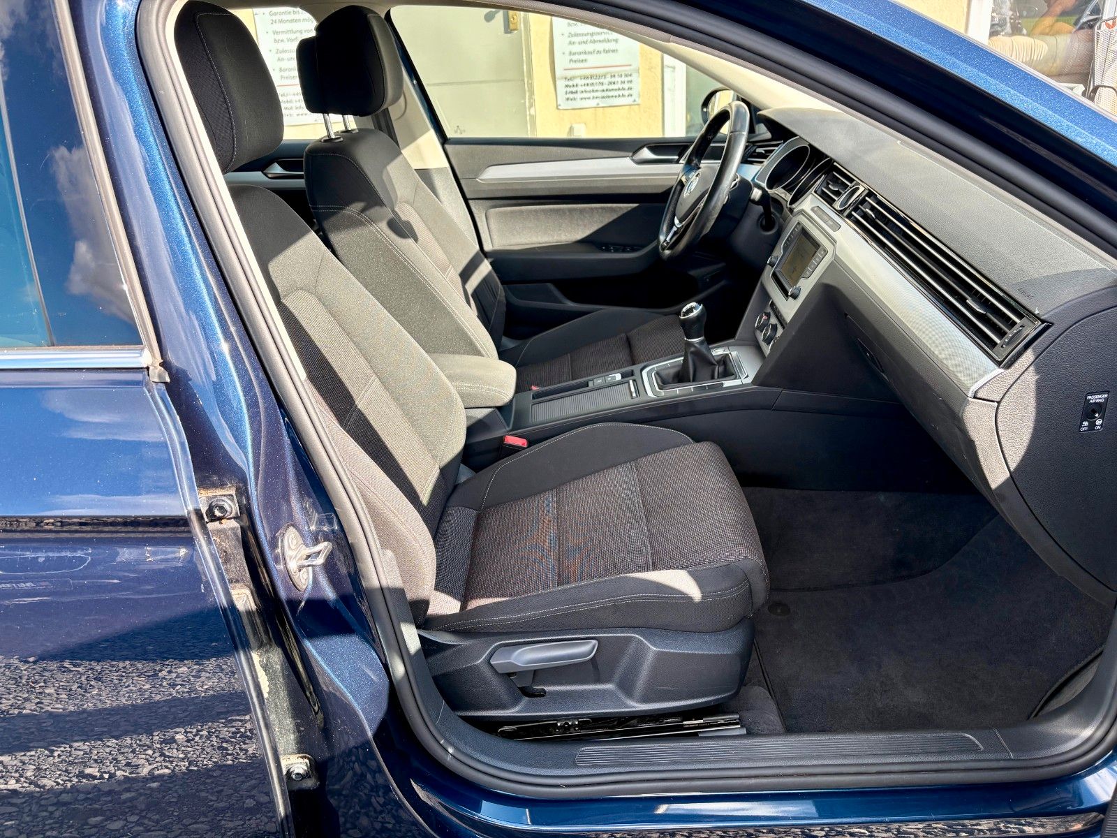 Fahrzeugabbildung Volkswagen Passat Variant 1.6 TDI Comfortline Navi SPORTSIT