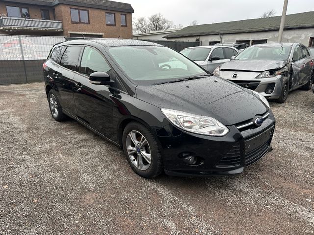 Ford Focus Turnier Sync Edition