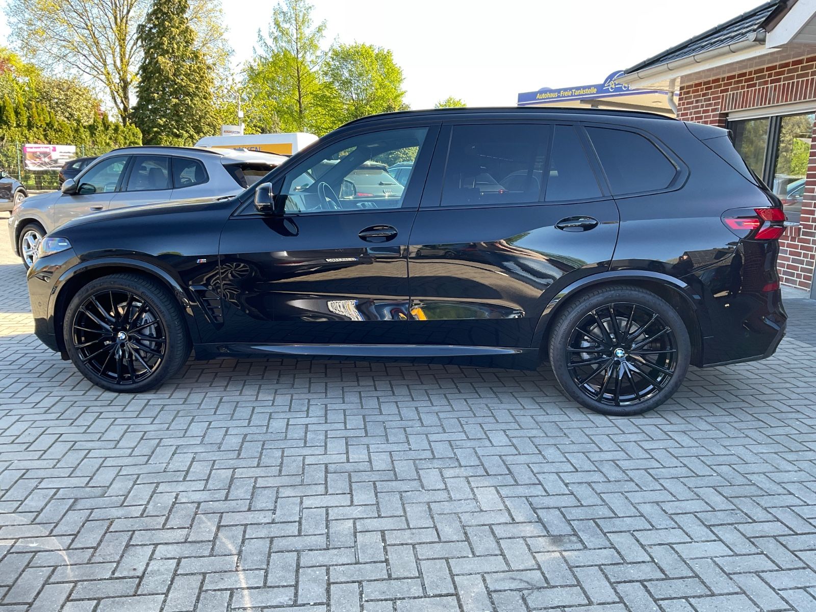 Fahrzeugabbildung BMW X5 xDrive40d,MPaket,AHK,Sitzlüftung,Panorama,Car