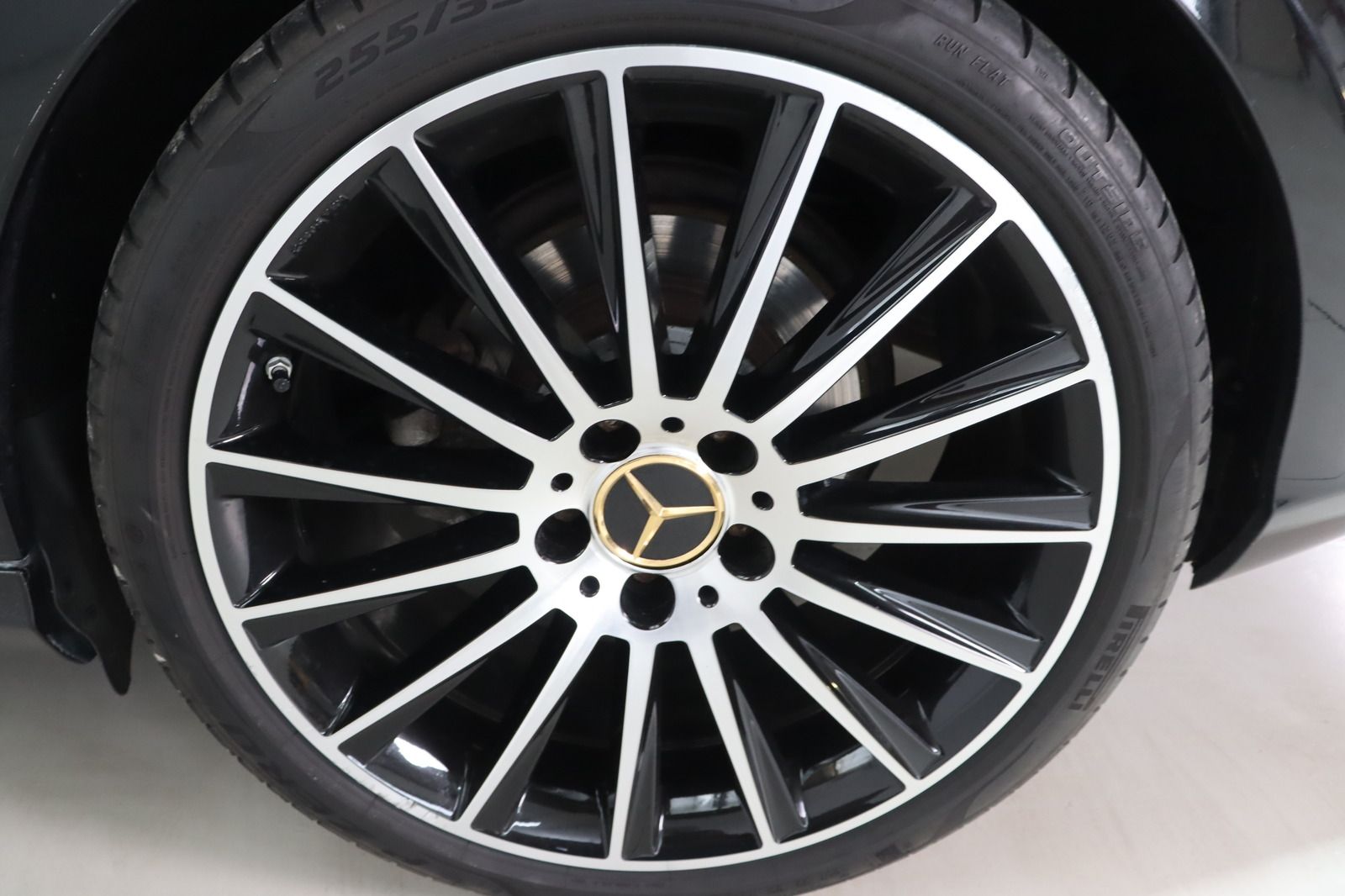 Fahrzeugabbildung Mercedes-Benz CLS 320 CDI Leder * Navi * Sitzheizung