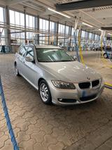 BMW e91 318d Lci Facelift - BMW 3 Series: E91 Facelift