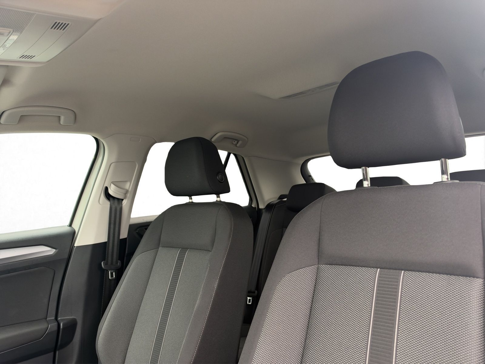 Volkswagen T-Roc - Bild 13