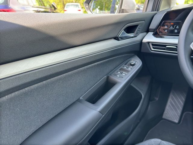 Golf VIII Variant 2.0 TDI Life SHZ NAVI ACC LED
