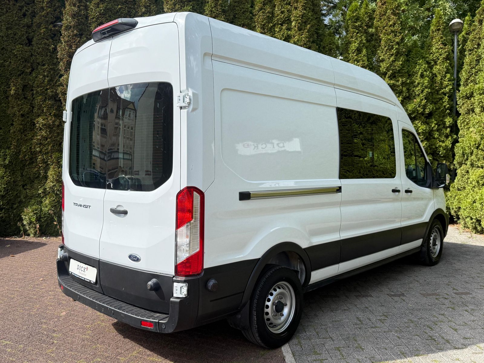 Fahrzeugabbildung Ford Transit 2.0 TDCI DOKA+6SI L3H2 XEN+KLIMA+SHZ+KAM