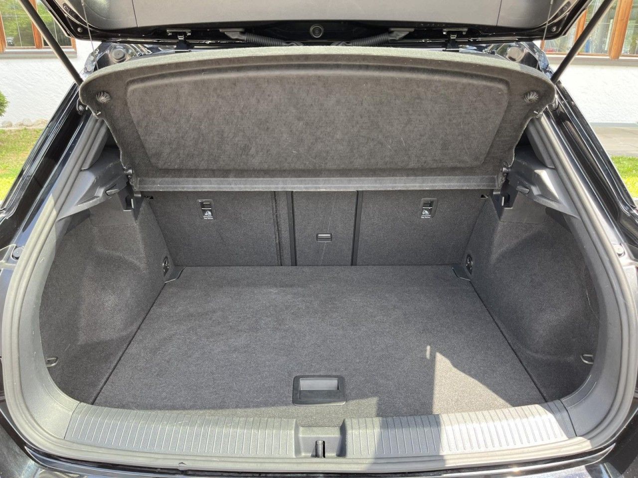 Volkswagen T-Roc - Bild 9