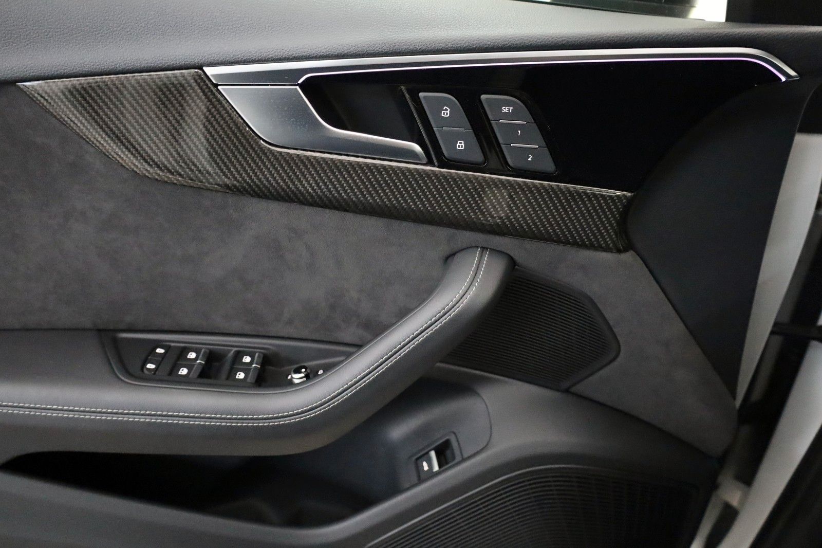 Fahrzeugabbildung Audi S4 Avant 3.0 TDI quattro TLeder,Navi,LED,PanDach