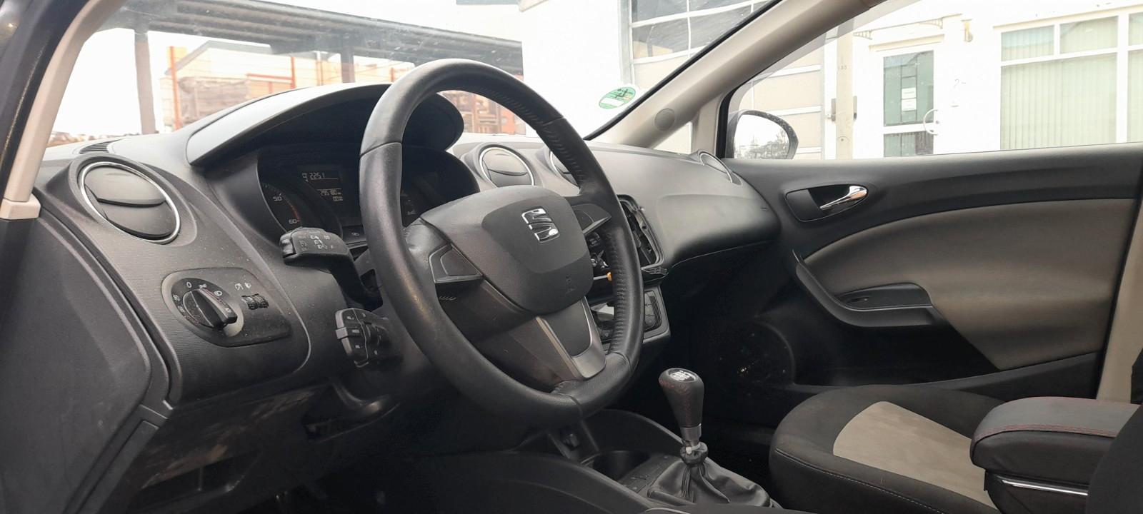 Seat Ibiza 2015 — photo 12