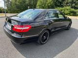 Mercedes-Benz E 200 CGI Bluefficiency AVANTGARDE - Mercedes-Benz 200: 200e