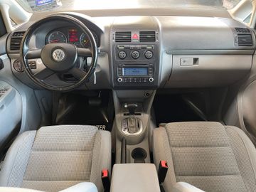 Volkswagen Touran Highline Aut.*1.Hand*TÜV NEU*7 Sitze*AHK*