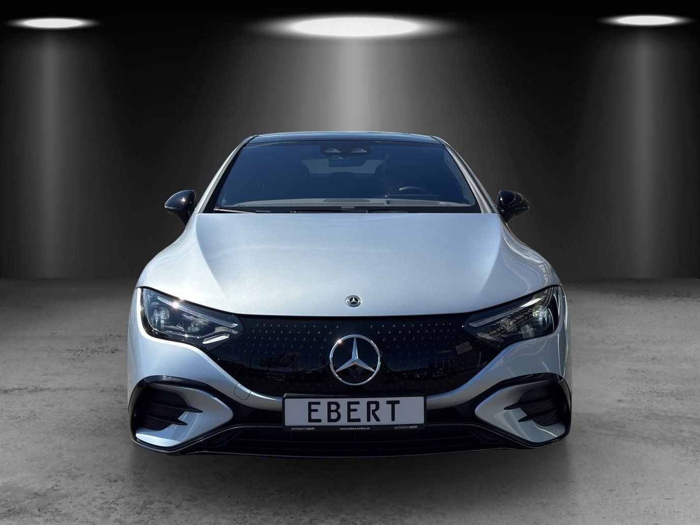 Fahrzeugabbildung Mercedes-Benz EQE350 AMG Prem+ AIRMATIC Massage HAL10° 22kw TV