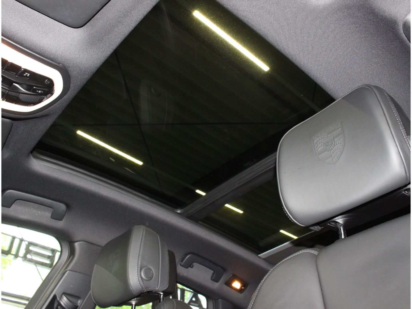 Fahrzeugabbildung Porsche Macan S Diesel Sport Design 1. Hand*Pano*Bose