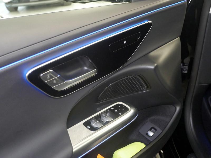 Mercedes-Benz E 220 d T // AVANTGARDE AHK DISTR KAMERA SPUR