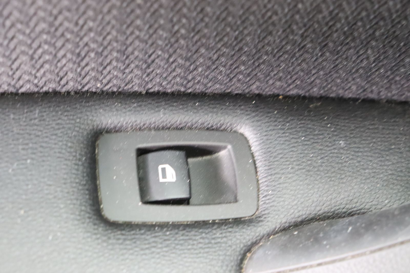 Fahrzeugabbildung BMW 318 i Touring * Klimaautomatik