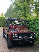 Land Rover Defender 110 STW Top Zustand Legende Klassiker - rote Land Rover Defender