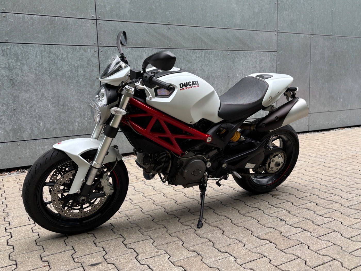 Fahrzeugabbildung Ducati Monster 796