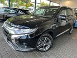 Mitsubishi Outlander Active 2WD Navi-Kamera-Scheckheft - Mitsubishi Outlander: Active