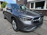 Mercedes-Benz GLA 180,Auto,Navi,Leder,79800KM,Sterne G 11.2026